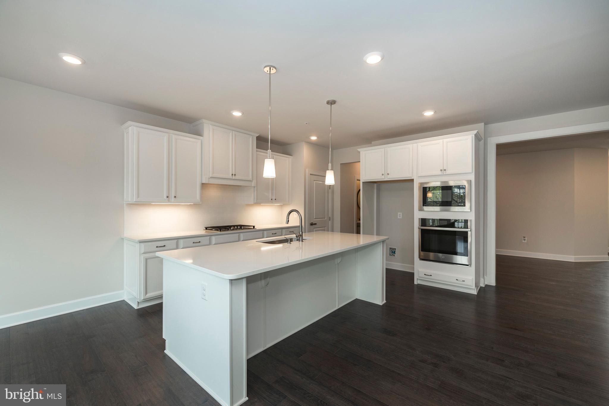 325 Piper Lane Exton, PA 19341 - Photo 5 of 16 GOURMET KITCHEN