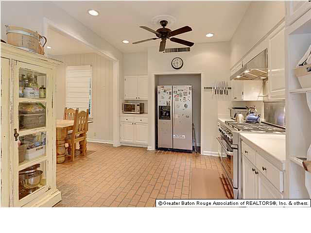 3930 Floyd Drive Baton Rouge, LA 70808 - Photo 3 of 12 Gallery Image 3