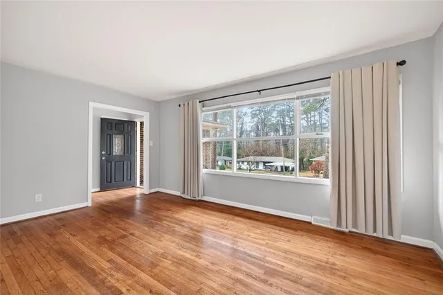 $1,725 | 3178 Pinehill Drive, Decatur, GA 30032