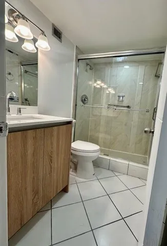 $129,900 | 6080 Northwest 44th Street, Unit 205, Lauderhill, FL 33319