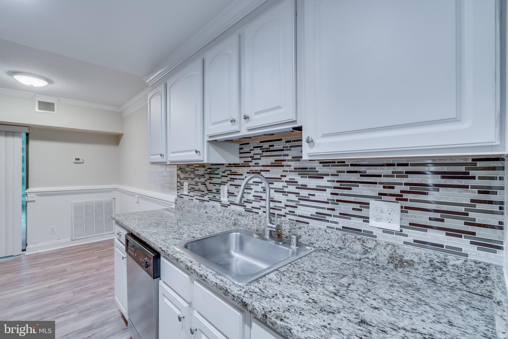 11621 Stoneview Square, Unit 1B Reston, VA 20191 - Photo 3 of 31