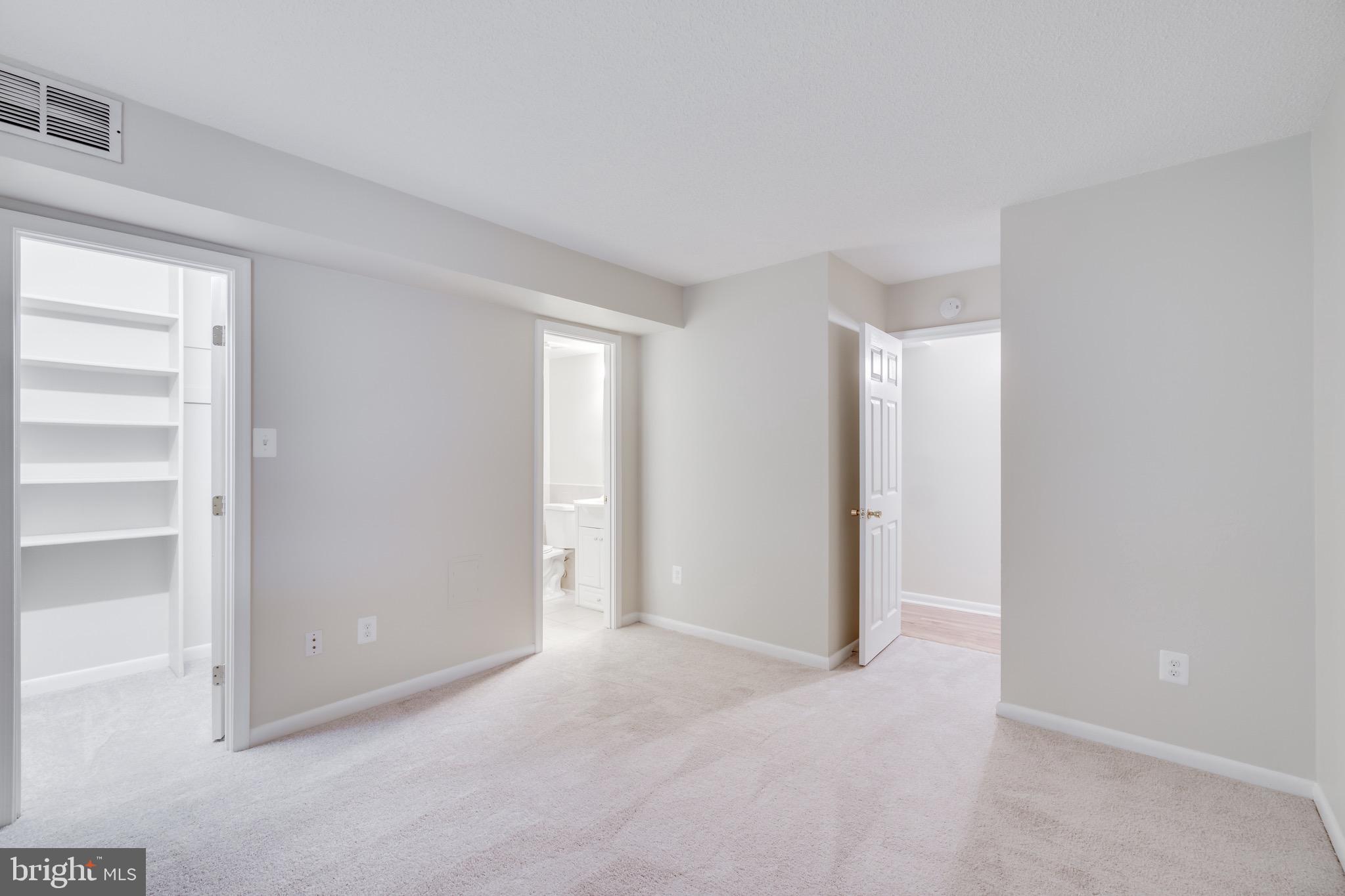11621 Stoneview Square, Unit 1B Reston, VA 20191 - Photo 21 of 31