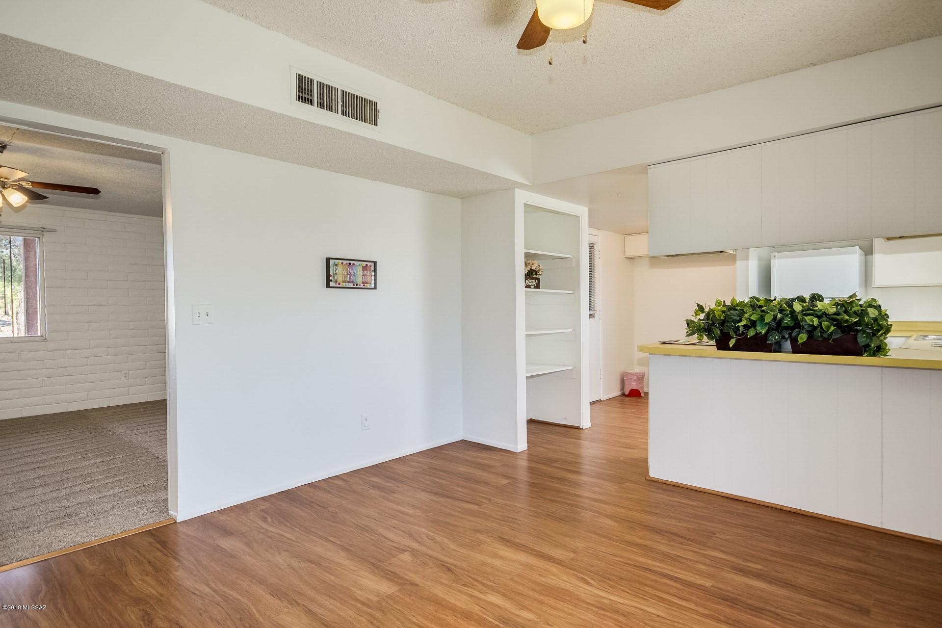 9842 East Stella Road Tucson, AZ 85730 - Photo 7 of 21