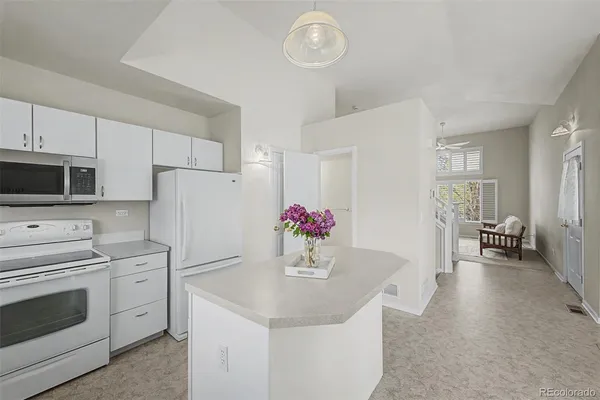 $499,000 | 3851 Oakwood Drive, Longmont, CO 80503