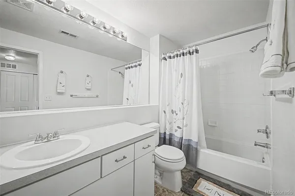 $499,000 | 3851 Oakwood Drive, Longmont, CO 80503