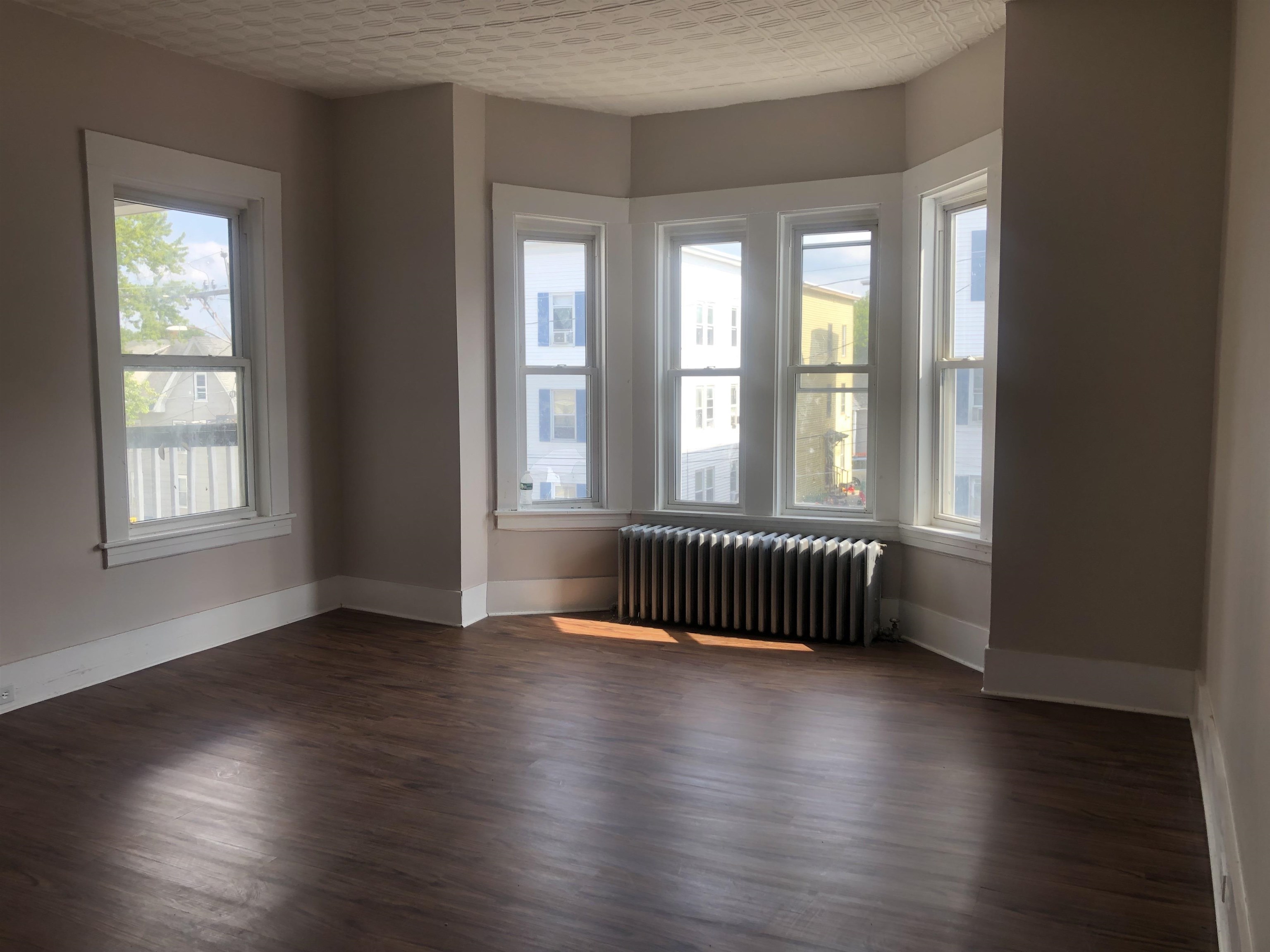 183 Cartier Street Manchester, NH 03102 - Photo 6 of 17