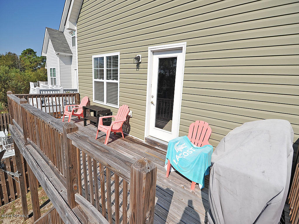 770 Bonaire Road Wilmington, NC 28412 - Photo 23 of 24 Back deck