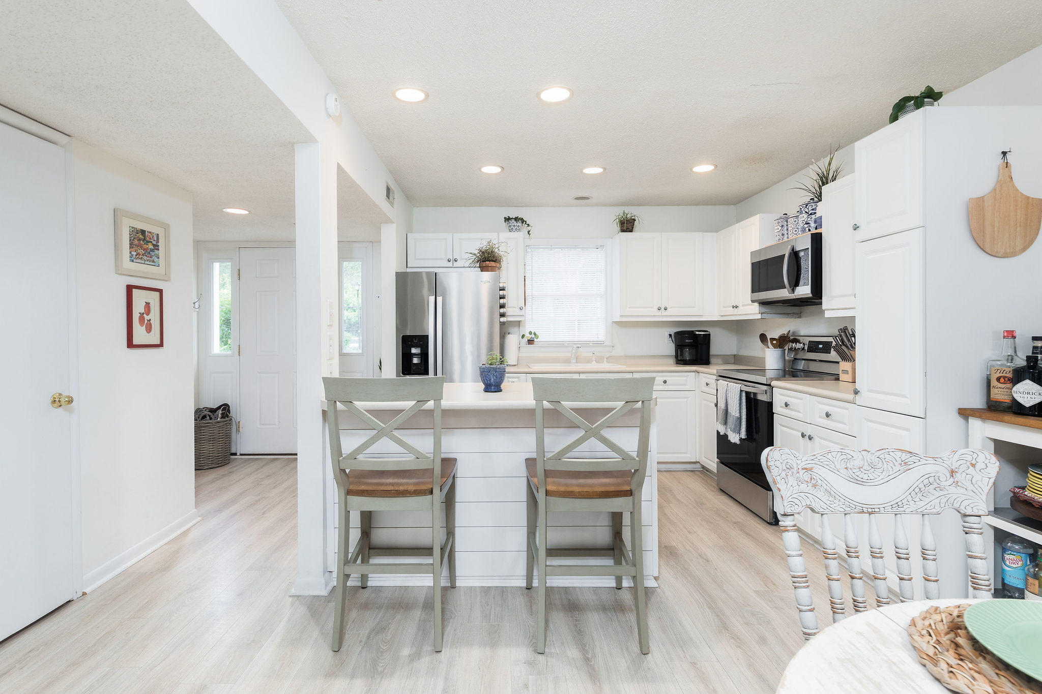 235 Heritage Circle Mount Pleasant, SC 29464 - Photo 9 of 31 4T4A4314-Edit