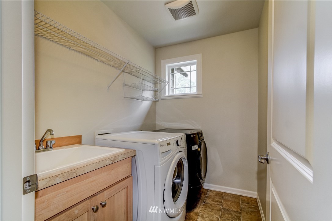 1719 Northeast 24th Street Renton, WA 98056 - Photo 22 of 25