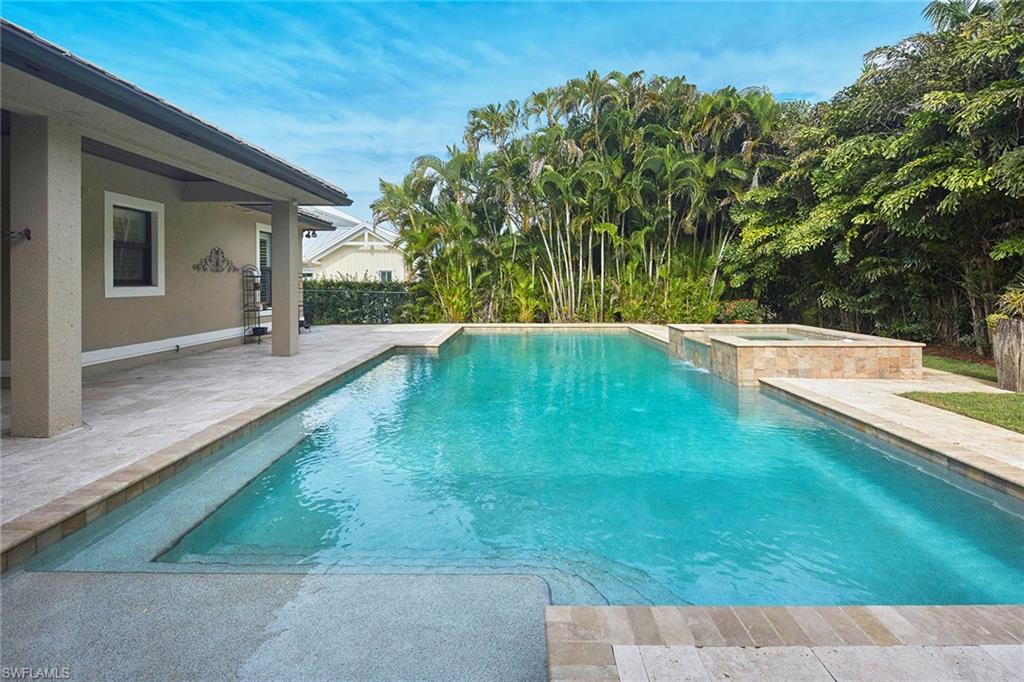 1900 Tiller Terrace Naples, FL 34102 - Photo 32 of 46