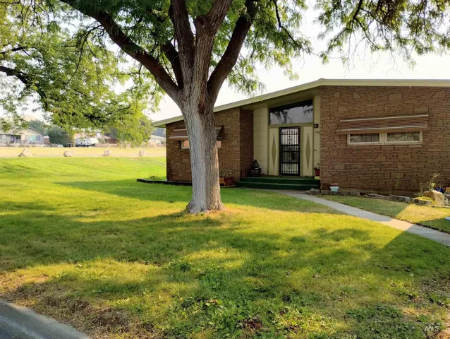 $475,000 | 1298 East 2nd Street, Weiser, ID 83672