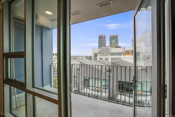 $2,800 | 321 Tenth Avenue, Unit 1303, San Diego, CA 92101