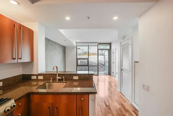 $2,800 | 321 Tenth Avenue, Unit 1303, San Diego, CA 92101