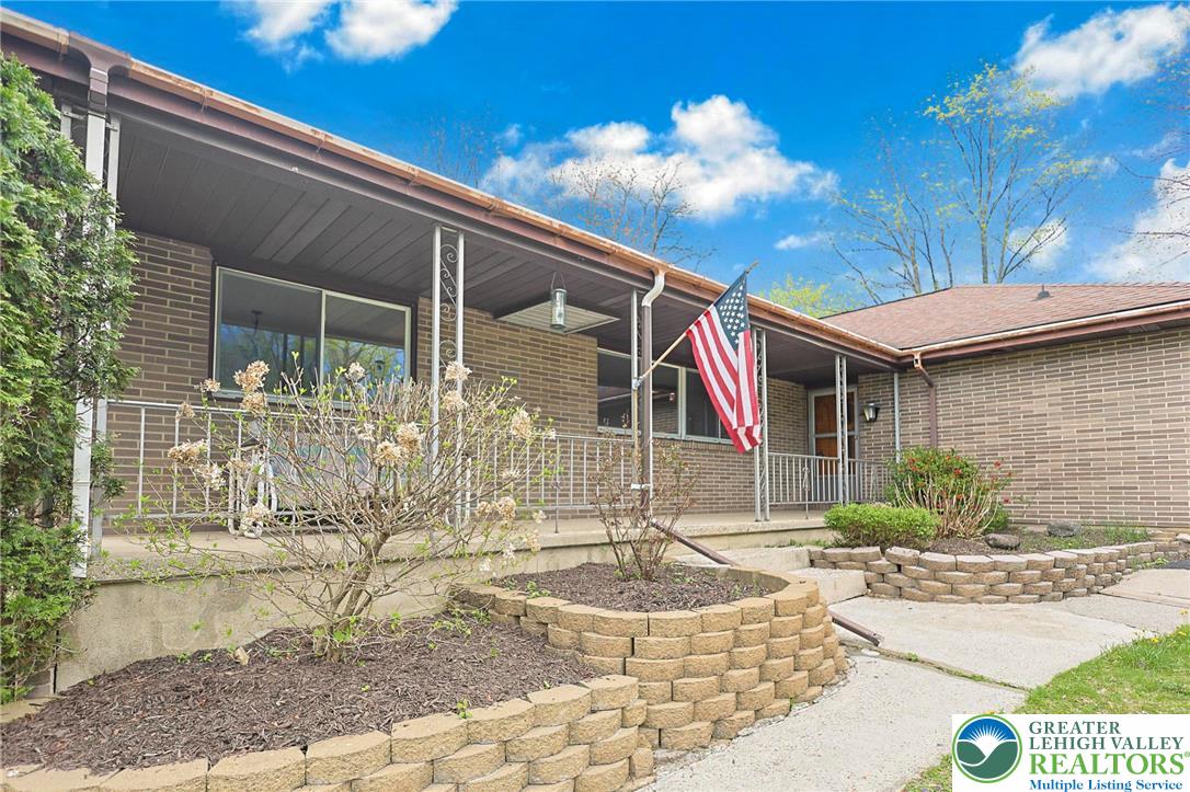 7 Ardmore Avenue Tamaqua, PA 18252 - Photo 3 of 45