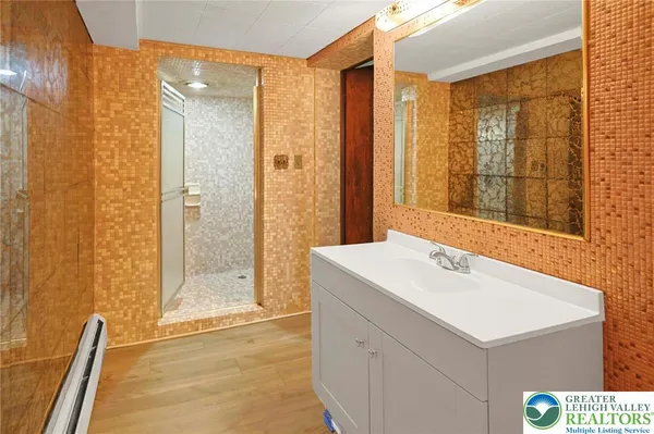 $415,000 | 7 Ardmore Avenue, Tamaqua, PA 18252