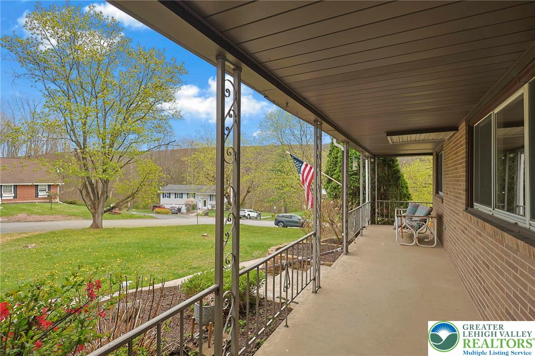 7 Ardmore Avenue Tamaqua, PA 18252 - Photo 4 of 45