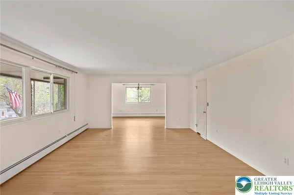 $415,000 | 7 Ardmore Avenue, Tamaqua, PA 18252