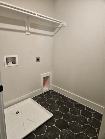 $2,975 | 221 Chestnut Street, Celina, TX 75009