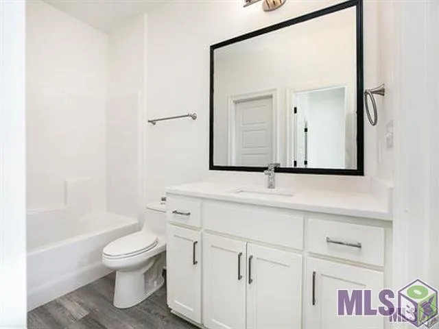 $1,975 | Undisclosed Address, Baton Rouge, LA 70816