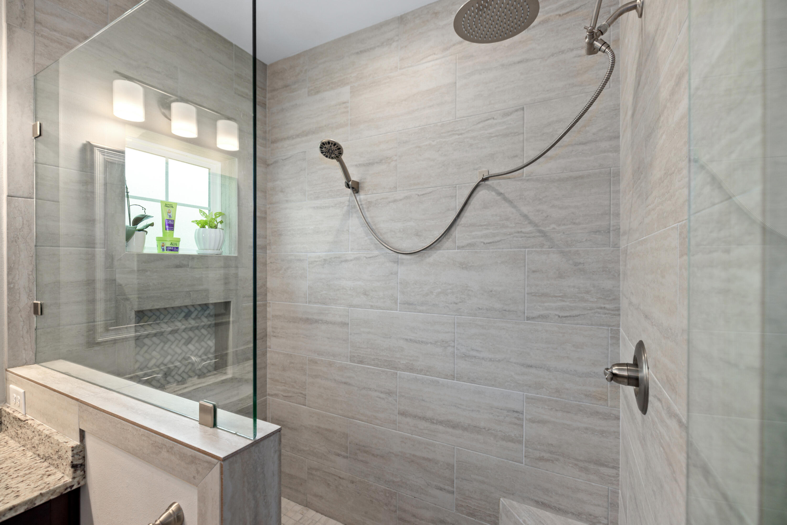 1170 Deer Moss Loop Niceville, FL 32578 - Photo 22 of 73 Master Bathroom