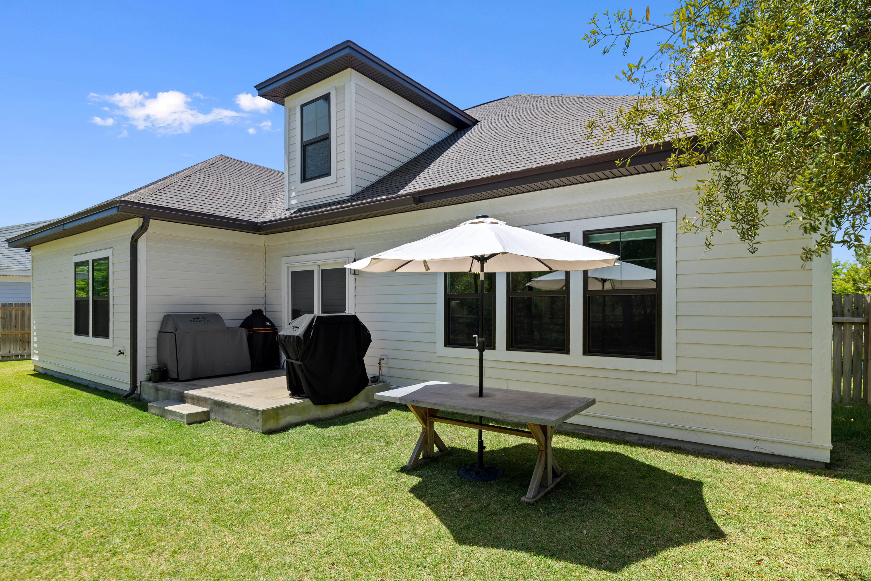 1170 Deer Moss Loop Niceville, FL 32578 - Photo 48 of 73 Backyard