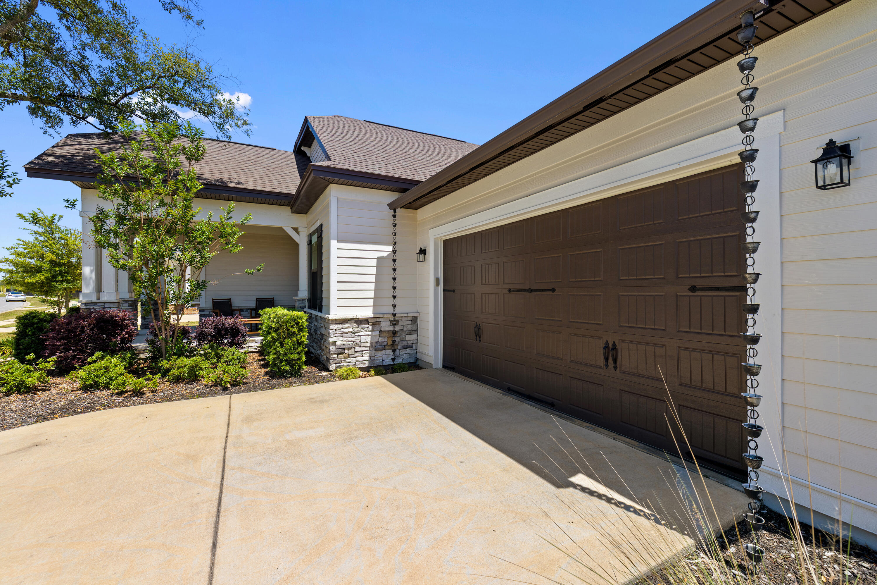1170 Deer Moss Loop Niceville, FL 32578 - Photo 7 of 73 Garage