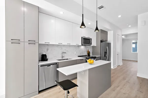 $2,800 | 1406 Valentine Street, Unit A, Houston, TX 77019