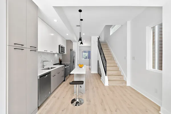 $2,800 | 1406 Valentine Street, Unit A, Houston, TX 77019