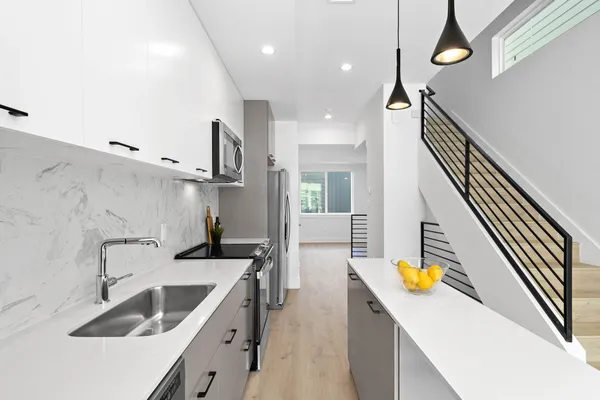 $2,800 | 1406 Valentine Street, Unit A, Houston, TX 77019