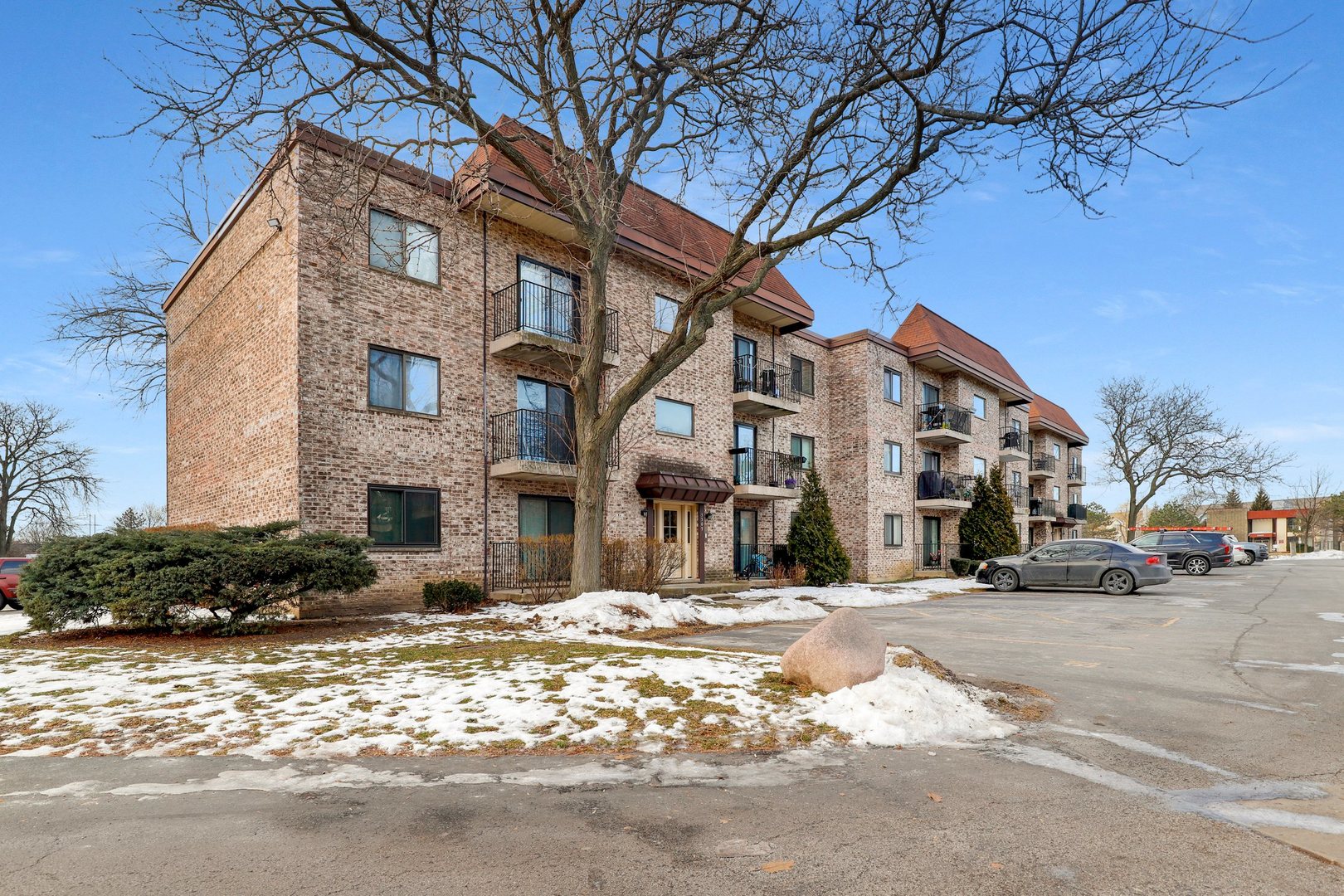 5509 Chateau Drive, Unit 1 Rolling Meadows, IL 60008 - Photo 1 of 16 a street view