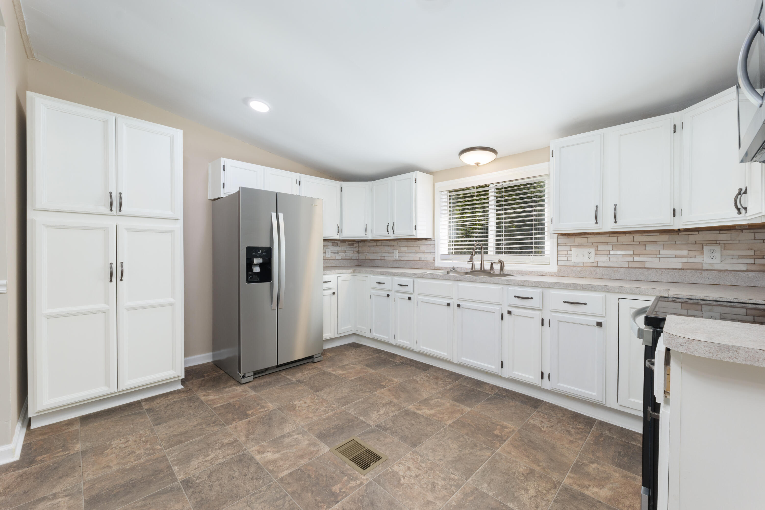 1101 Tobacco Road St. Stephen, SC 29479 - Photo 13 of 30 P1021134-Edit