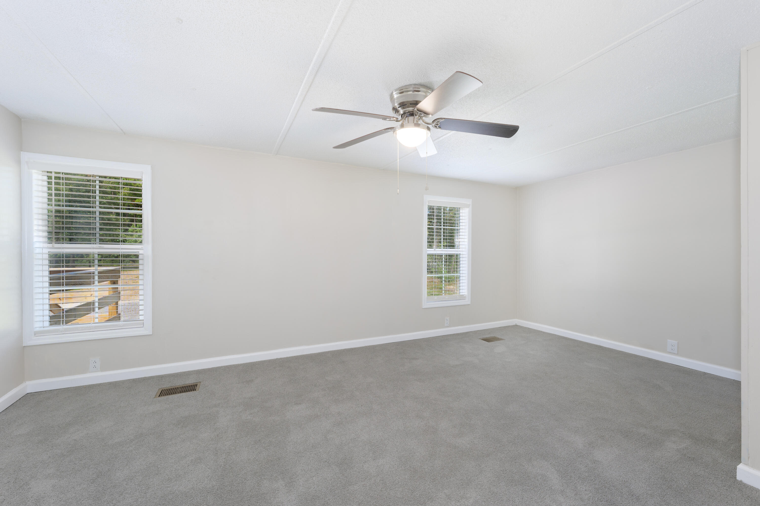 1101 Tobacco Road St. Stephen, SC 29479 - Photo 17 of 30 P1021153-Edit
