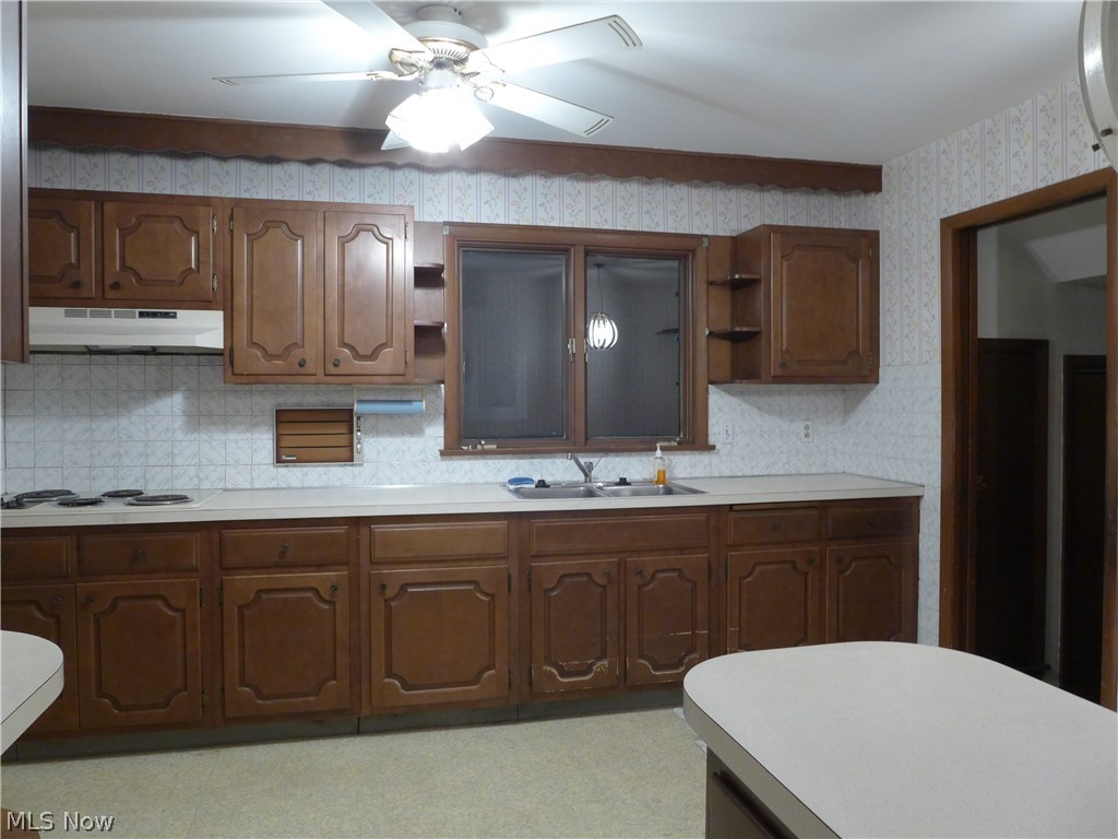 9420 Roxbury Road Parma Heights, OH 44130 - Photo 8 of 17