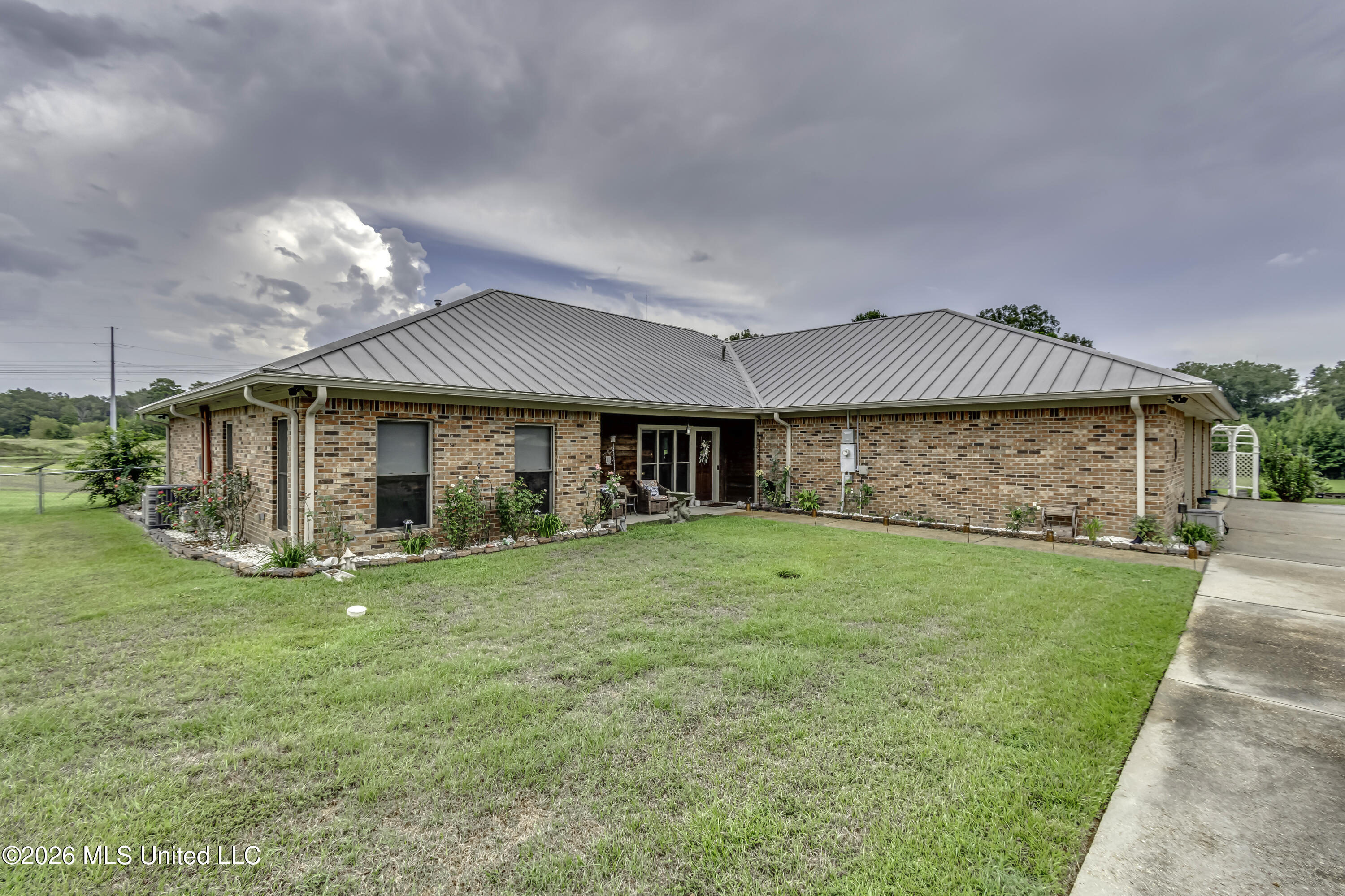2865 7 Springs Road Raymond, MS 39154 - Photo 1 of 103 2865 Seven Springs Rd--3
