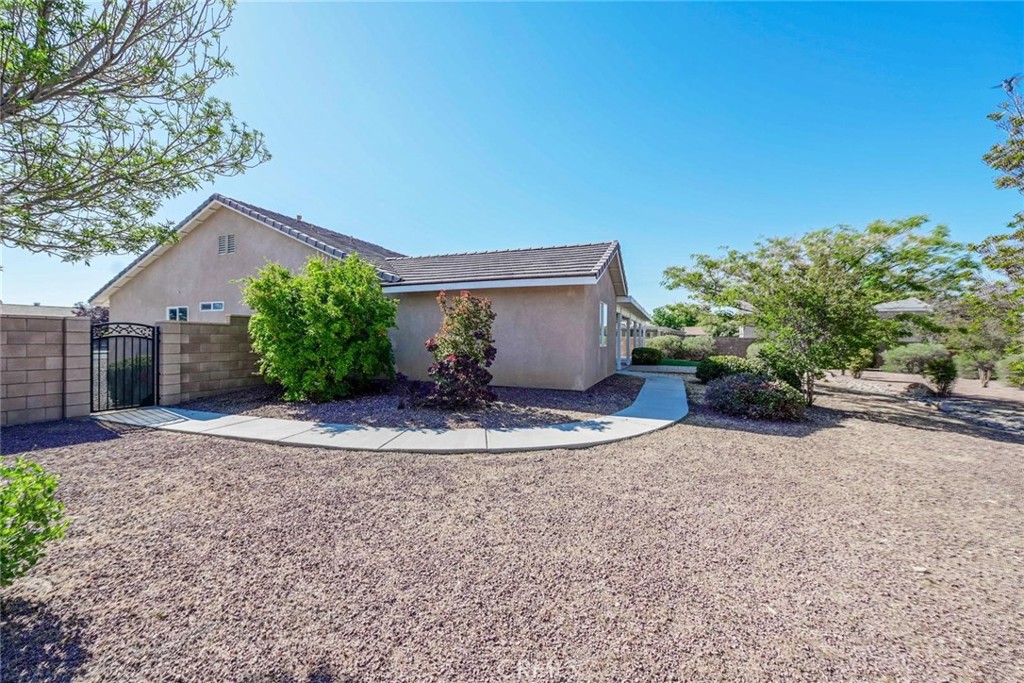 13934 Okesa Road Apple Valley, CA 92307 - Photo 30 of 35