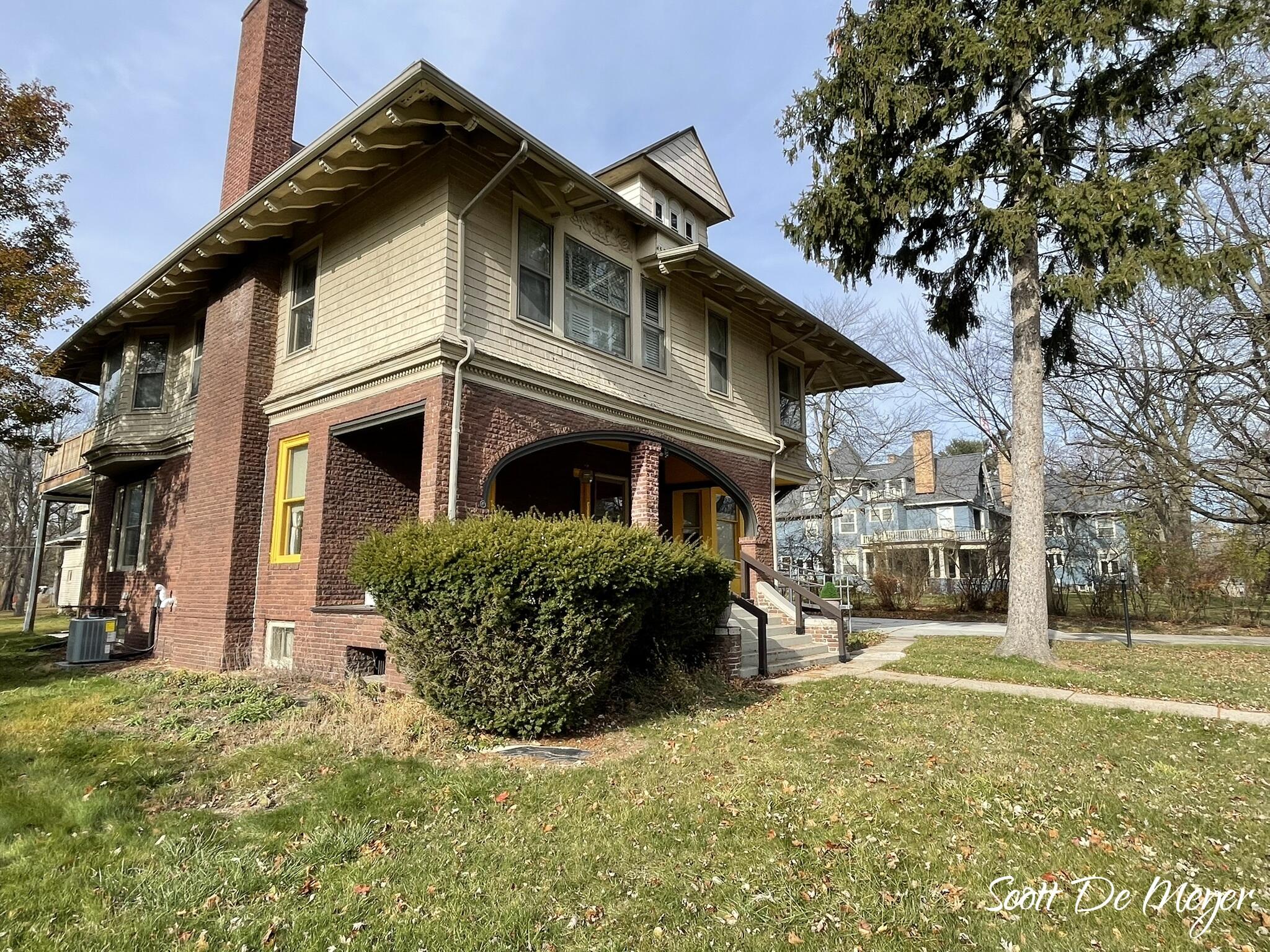 623 North State Street Alma, MI 48801 - Photo 3 of 82 IMG_5283