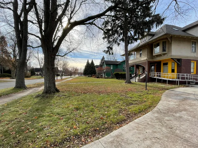 $450,000 | 623 North State Street, Alma, MI 48801