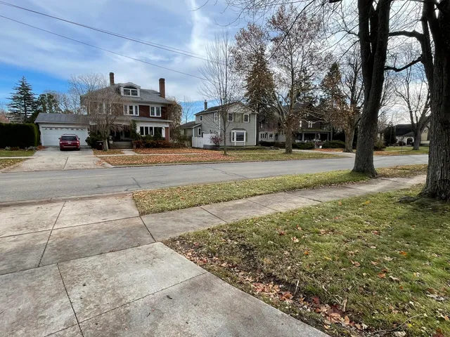 $450,000 | 623 North State Street, Alma, MI 48801