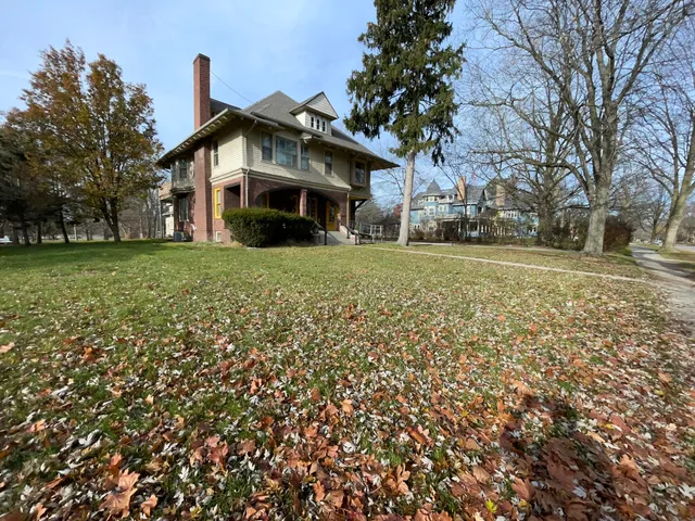 $450,000 | 623 North State Street, Alma, MI 48801