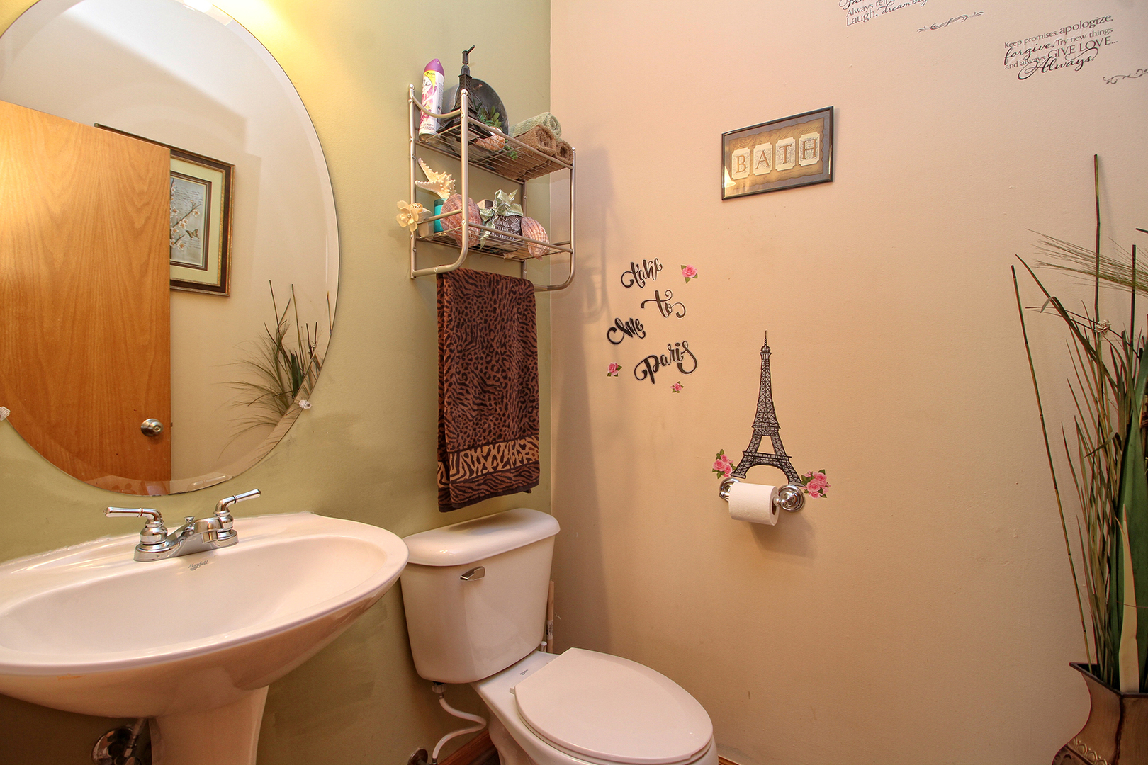 1906 Tallgrass Turn Kankakee, IL 60901 - Photo 19 of 23 a bathroom with a sink toilet and mirror