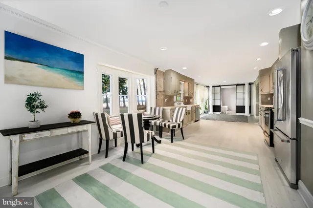 a view of a living room