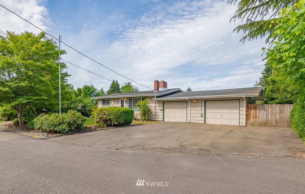 3511 Rasmussen Lane Bremerton, WA 98310 - Photo 1 of 34 Gallery Image 1