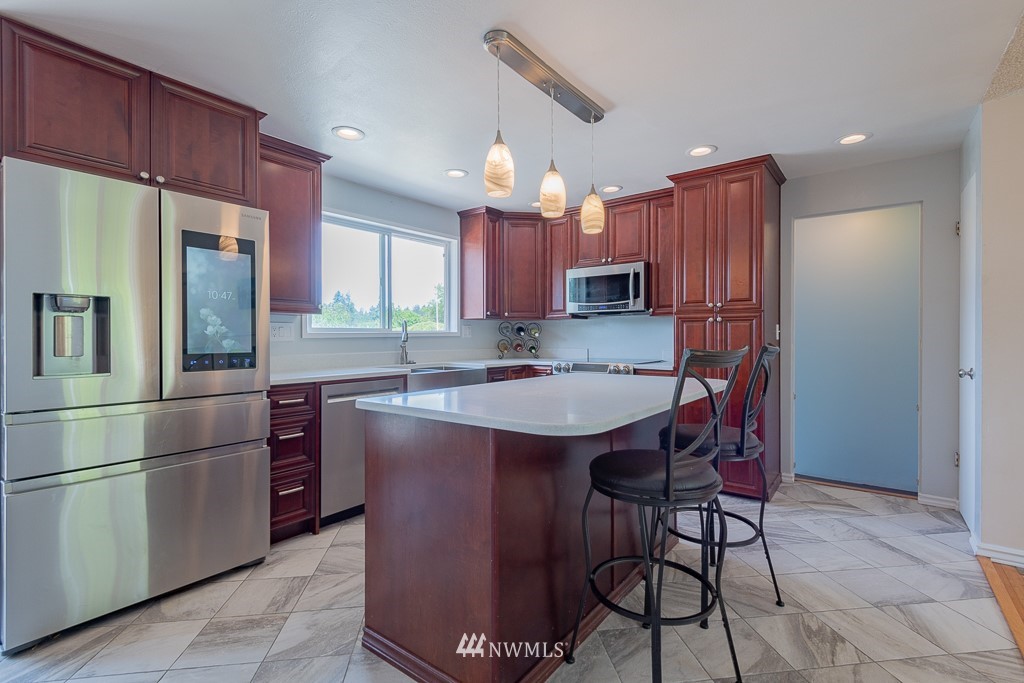 3511 Rasmussen Lane Bremerton, WA 98310 - Photo 14 of 34 Gallery Image 14