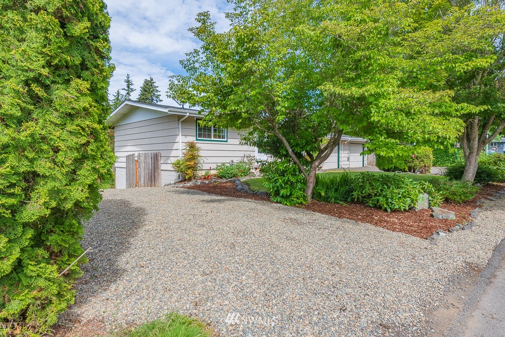 3511 Rasmussen Lane Bremerton, WA 98310 - Photo 6 of 34 Gallery Image 6