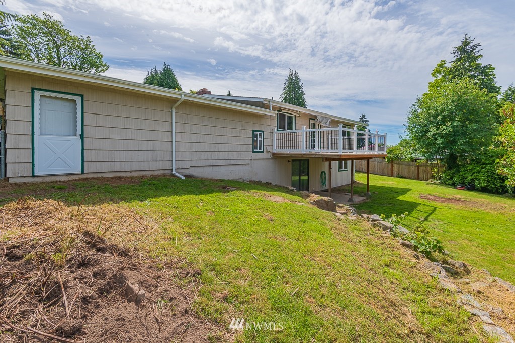 3511 Rasmussen Lane Bremerton, WA 98310 - Photo 10 of 34 Gallery Image 10