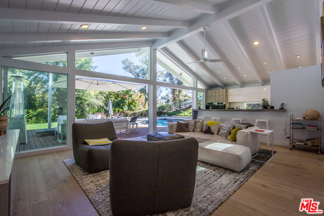 24355 Little Valley Road Hidden Hills, CA 91302 - Photo 12 of 45 Gallery Image 12