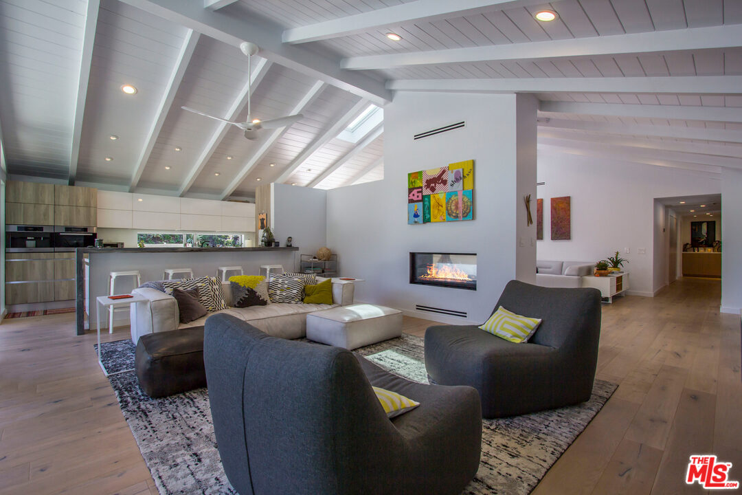 24355 Little Valley Road Hidden Hills, CA 91302 - Photo 13 of 45 Gallery Image 13