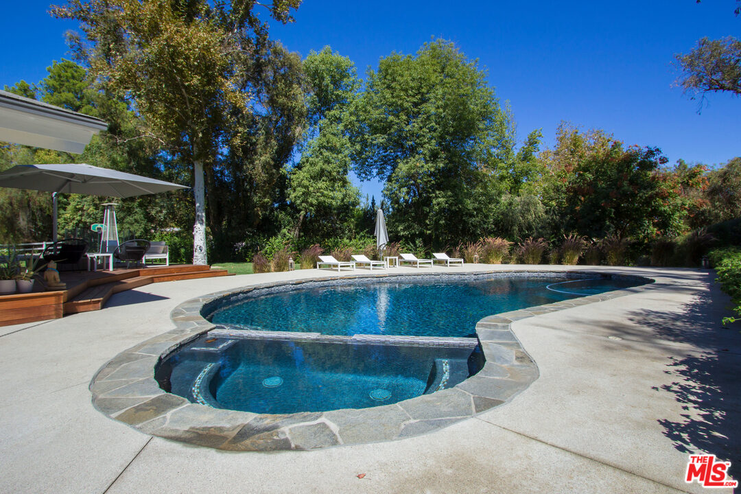 24355 Little Valley Road Hidden Hills, CA 91302 - Photo 36 of 45 Gallery Image 36