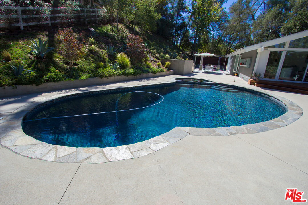 24355 Little Valley Road Hidden Hills, CA 91302 - Photo 38 of 45 Gallery Image 38