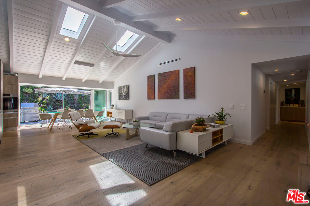 24355 Little Valley Road Hidden Hills, CA 91302 - Photo 5 of 45 Gallery Image 5
